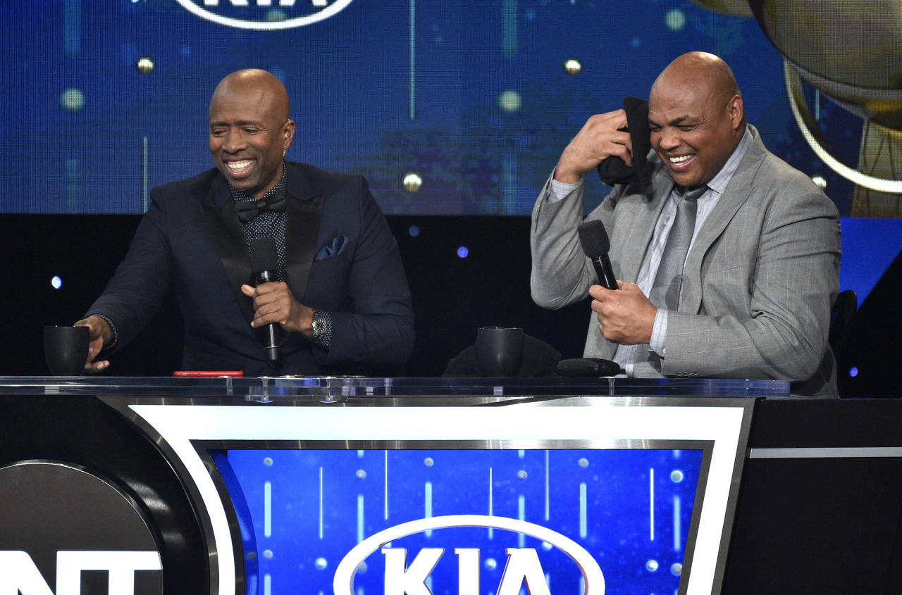 世界杯高清观看-😅巴克利保证黄蜂进附加赛？追梦：他在保证上一直都不太准